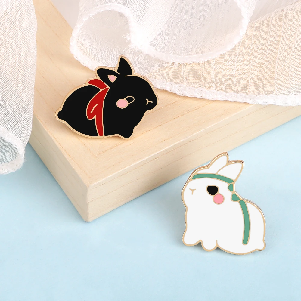 Cute Fat Rabbit Enamel Lapel Pins Couples White Black Bunny Brooches Cartoon Animal Badge Backpack Jewelry Gift for Kids Friends