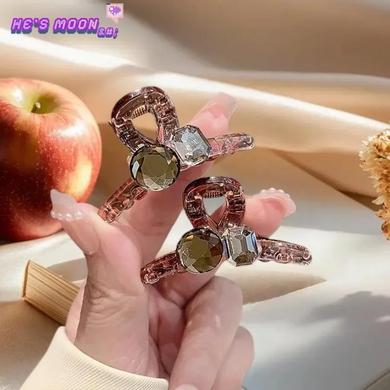 لطيف صغير الراين اللؤلؤ مخلب شعر رائعة صغيرة القرش كليب ل الانفجارات الأميرة أنماط غطاء الرأس النساء فتاة الاستخدام اليومي الهدايا