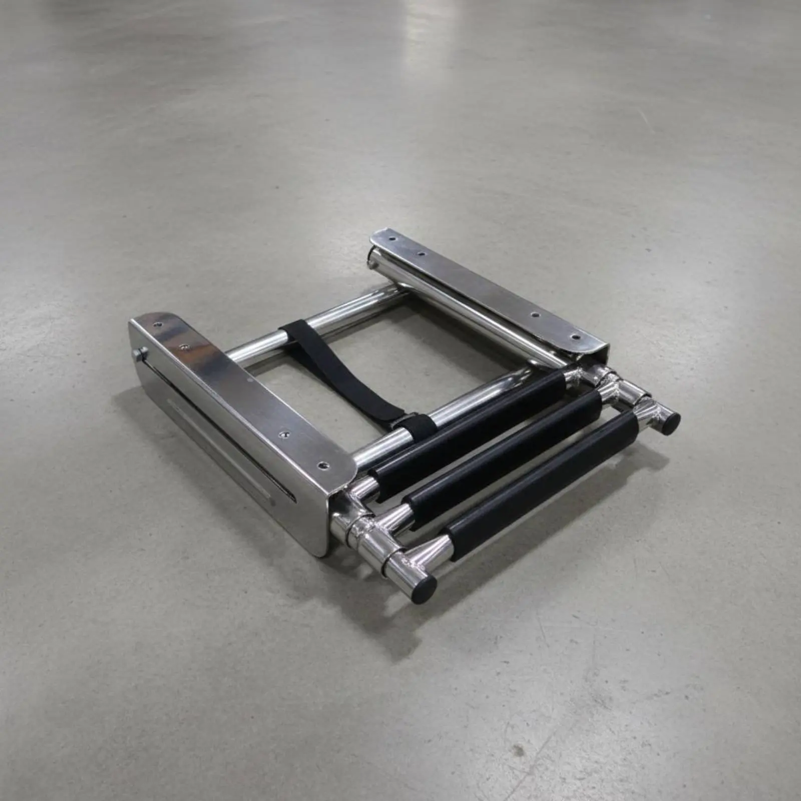 

Under Deck Telescoping Ladder Corrosion-Resistant-Corrosion 3 Step Telescoping Boat Ladder Space-Saving Storage Seawater Ready