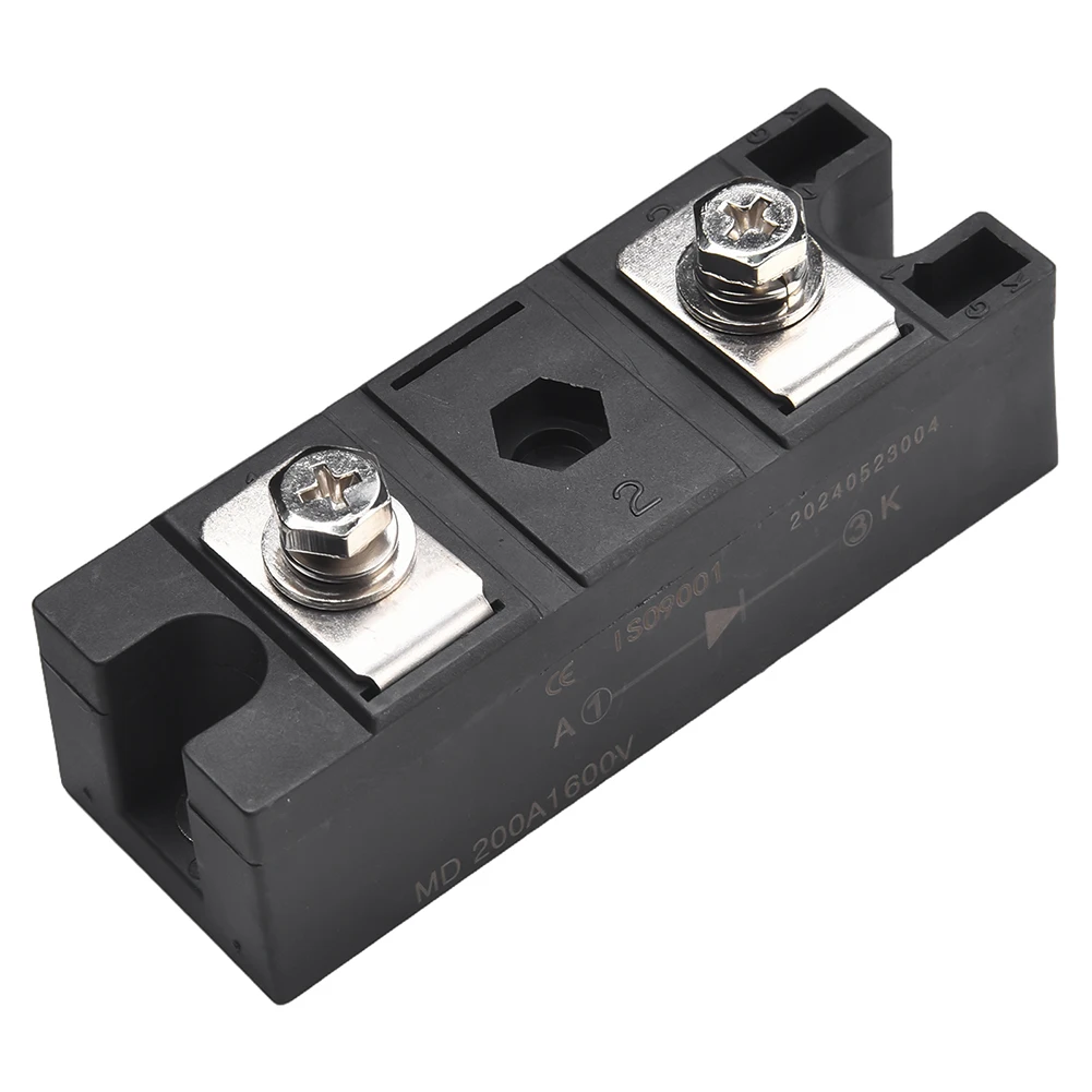 MD200A 1600V 200A Diode Module With Heat Sink And Copper Base Rail Mount For PV Systems Solar Arrays Combiner Boxes Black