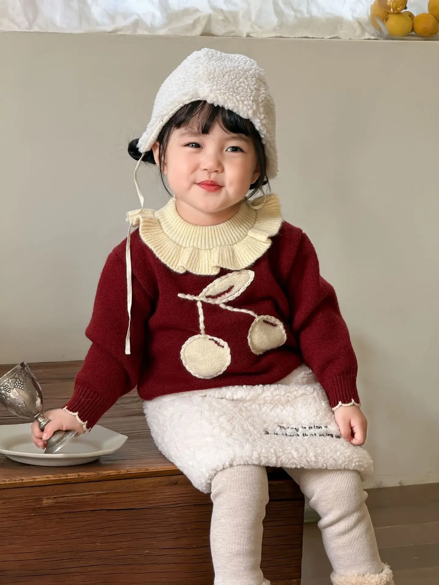 Mädchen Pullover 2024 Winter Neue Kinder Kleidung Koreanische Baby Mädchen Ausländischen Stil Nette Dicke Kirsche Pullover Casual Einfache Täglich