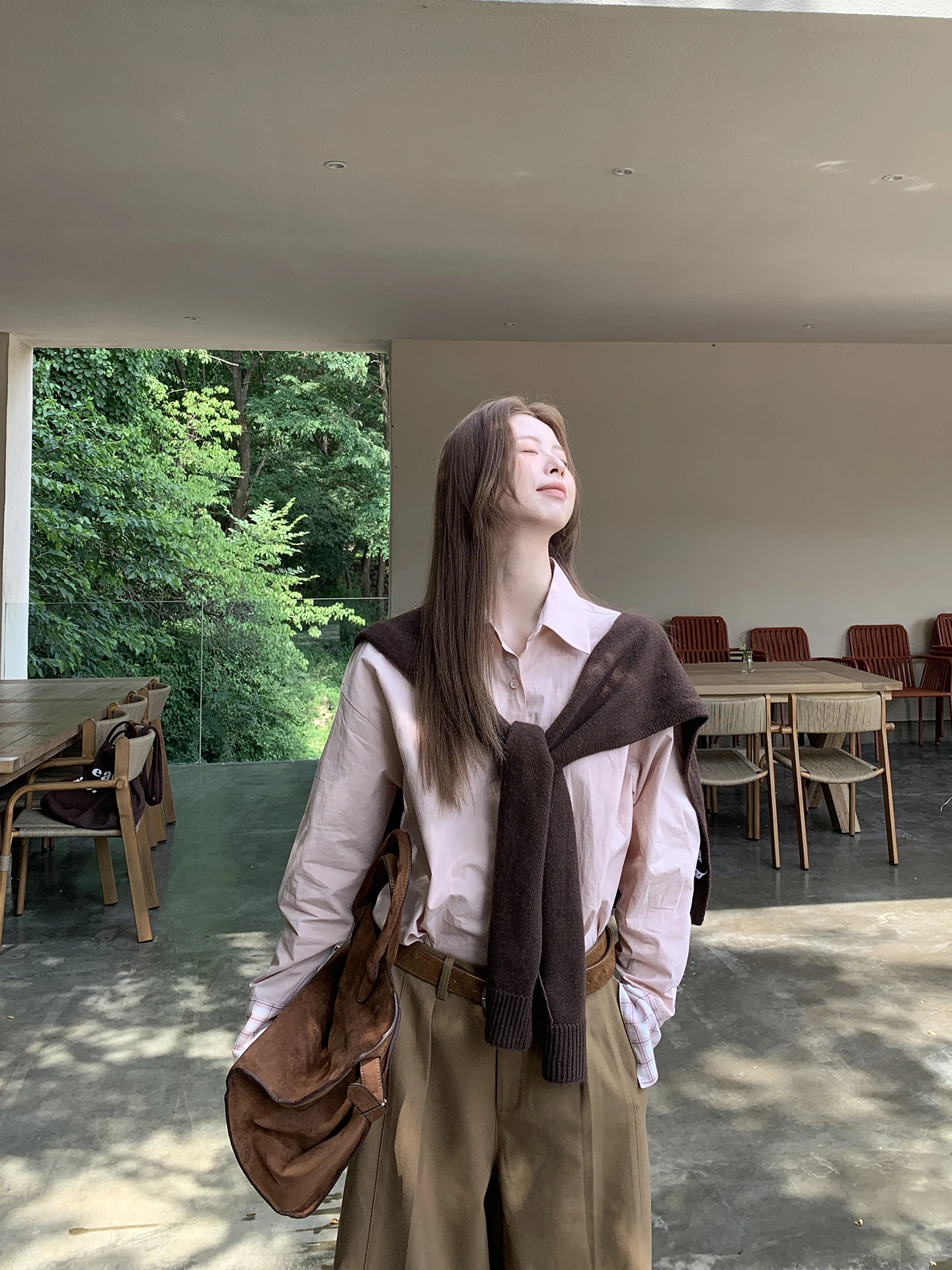 شال نسائي محبوك أحمر بتصميم المشاهير، ملابس خارجية، جديد 2025، راقي للسفر، أنيق وفريد وجميل، بتصميم كتف صغير مميز