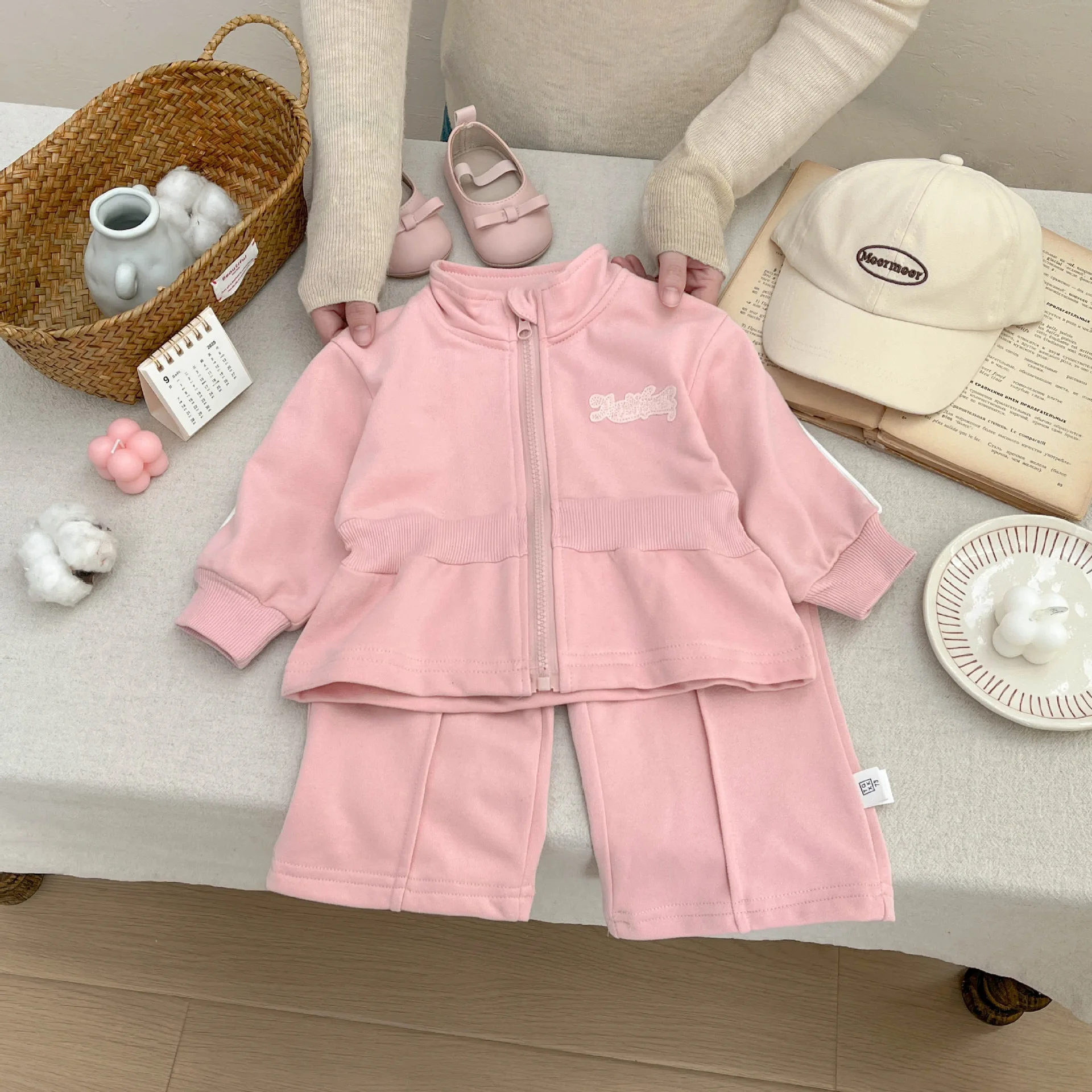 

2026 Spring New Children Long Sleeve Clothes Set Girls Letter Zipper Coat + Sweatpants 2pcs Suit Cotton Kids Casual Outfits