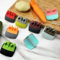 Fruit & Vegetable Peeler Finger Peeler Vegetable Hand Peeler Hand Palm Vegetable Fruit Peeler Fruit SlicerKitchen Gadget