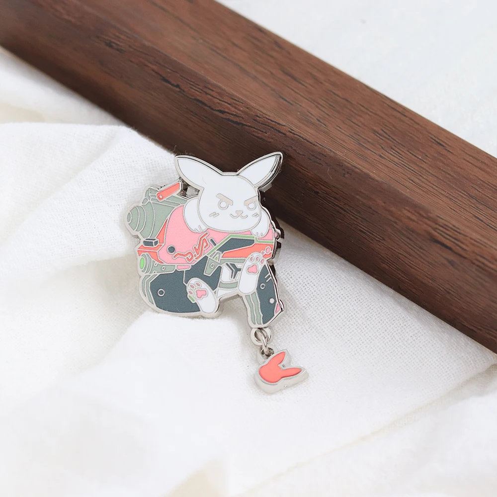 Overwatch Rosa Mech-Kaninchen-Brosche Kreativer Cartoon Mechanischer Hase Emaille-Pin Gaming-Merchandise Metall-Abzeichen Schmuck-Accessoire – Detail 10