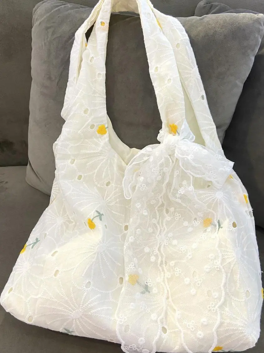 

White Lace Floral Canvas oulder Bag Large Capaci Rural Sle Soft Handbag Korean Sle Embroidery Element Casual Tote Bag