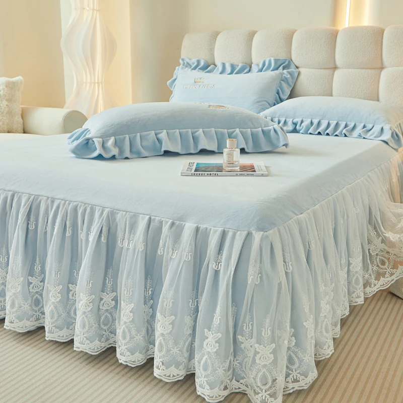 

AI WINSURE-Lace Milk Velvet Bed Skirt, Double Queen Size, Soft Bedspread Set with Pillows Case, 3pcs Bed Cover, for Girl, Winter