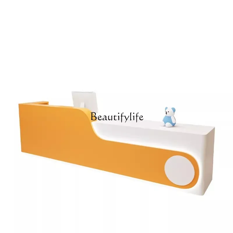 Education and training institutions Front desk Beauty salon Clothing store Cashier Reception desk