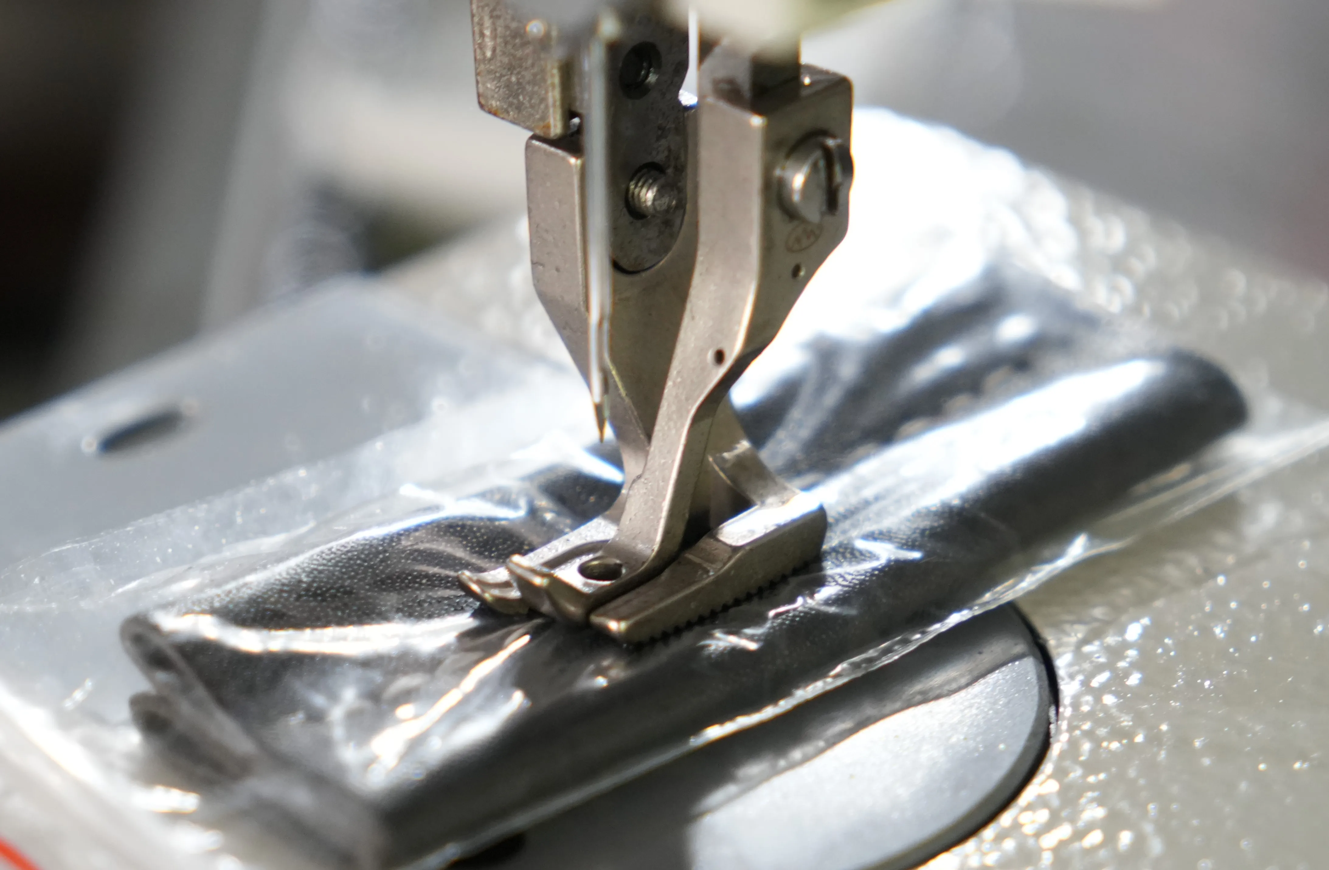 DT 0315-D4 DOIT Latest Version Computerized Lockstitch Sewing Machine