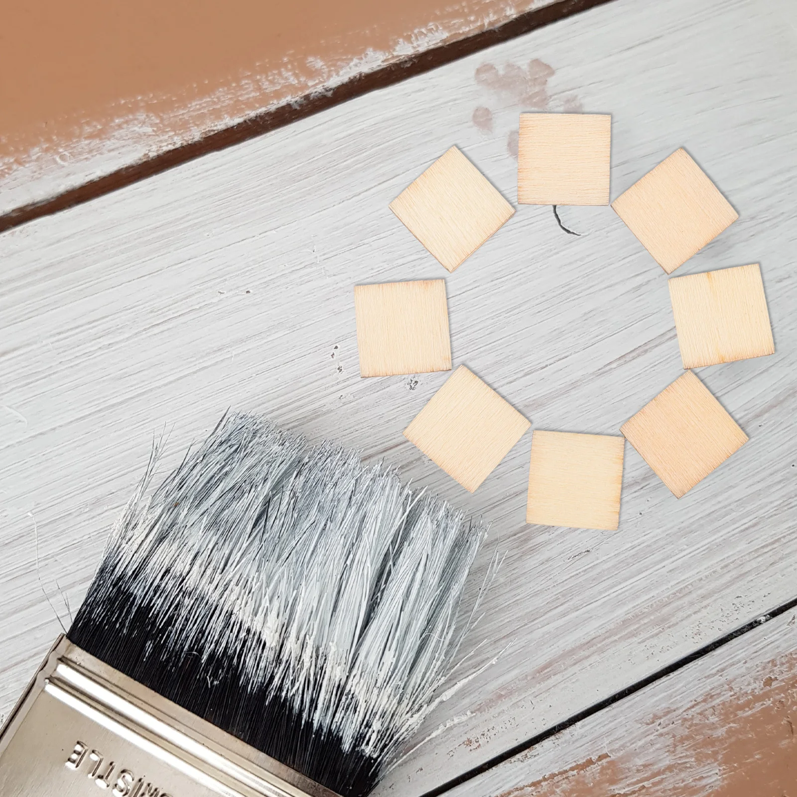 200 قطعة رقائق الخشب المربعة 4 سنتيمتر كتل الخشب الطبيعية فارغة لم تنته Diy بها بنفسك الحرف زينة الزفاف السلس خفيفة الوزن الحرفية