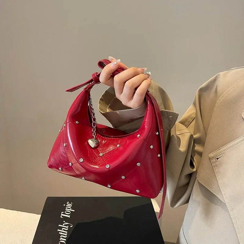 Senior Sense Niche Female Autumn Winter 2024 Fashion Single Shoulder Crossbody Bag Female Commuter Dumpling Bag Un Sac Épaule