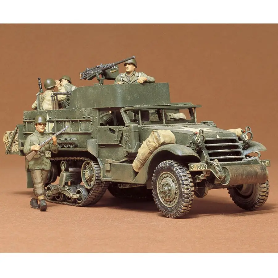 35070 Tamiya 1/35 U.S. Armoured Personnel Carrier M3A2 Half Track Model Kit