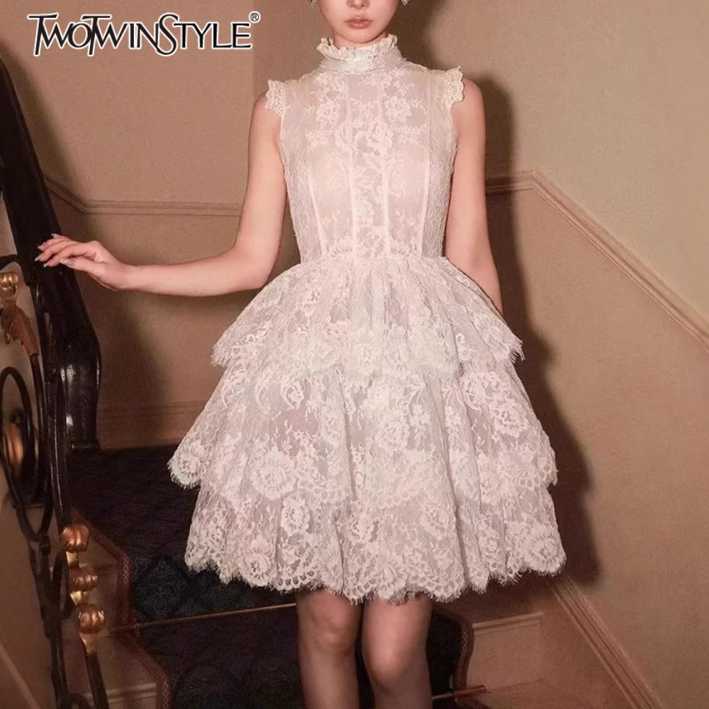 TWOTWINSTYLE, Mini vestidos lisos adelgazantes de encaje empalmado para mujer, cuello redondo, sin mangas, Patchwork, volantes, vestido plegable para mujer, nuevo