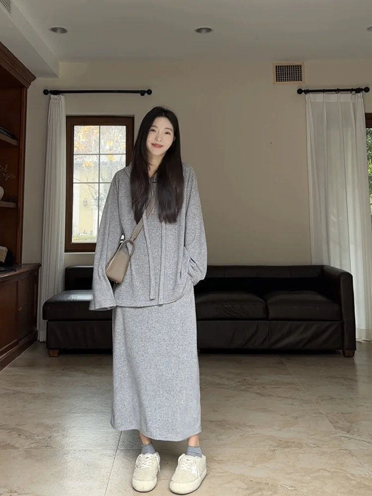 

Повседневный универсальный комплект свитшотов для ленивых, женская свободная толстовка с капюшоном, тонкая прямая юбка, комплект из двух предметов, свободный крой из полиэфирного волокна