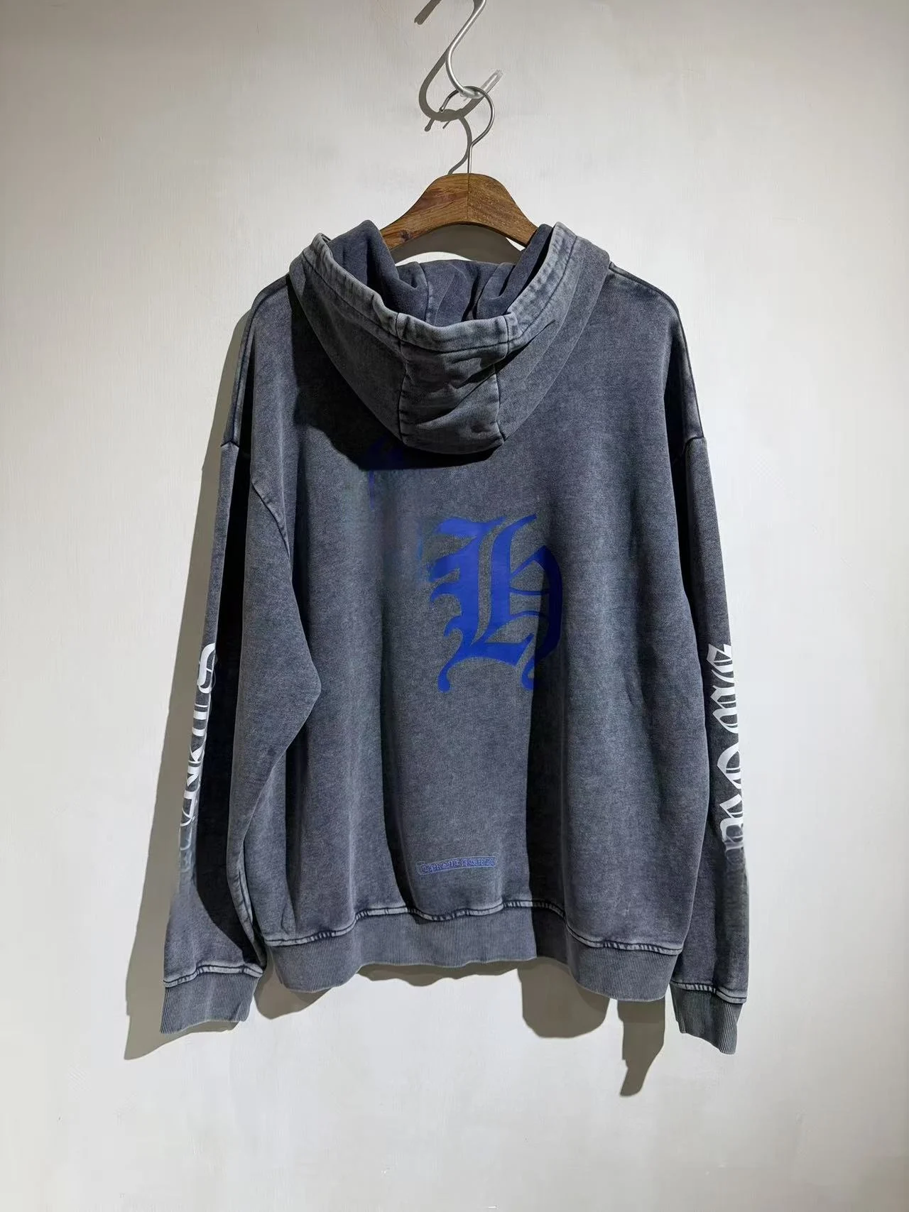 Moletom com Capuz Estilo Americano Retro com Estampa de Letras para Homens, Casual e Solto, Jaqueta Trendy com Padrão Geométrico