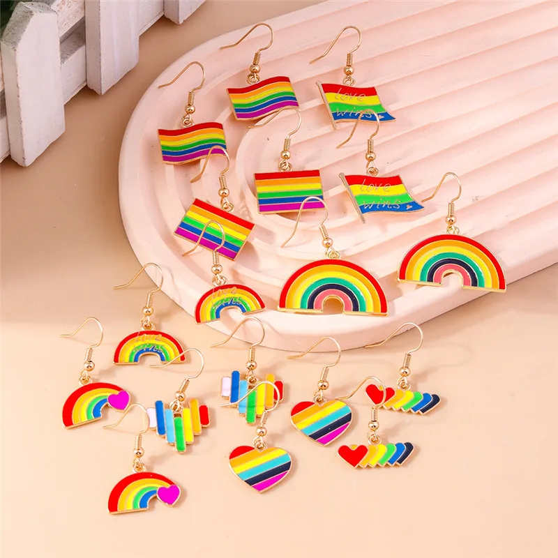 Juegos de pendientes de arcoíris coloridos para hombres y mujeres, soporte LGBT, Bandera de corazón de arcoíris, regalos de joyería de fiesta, superventas