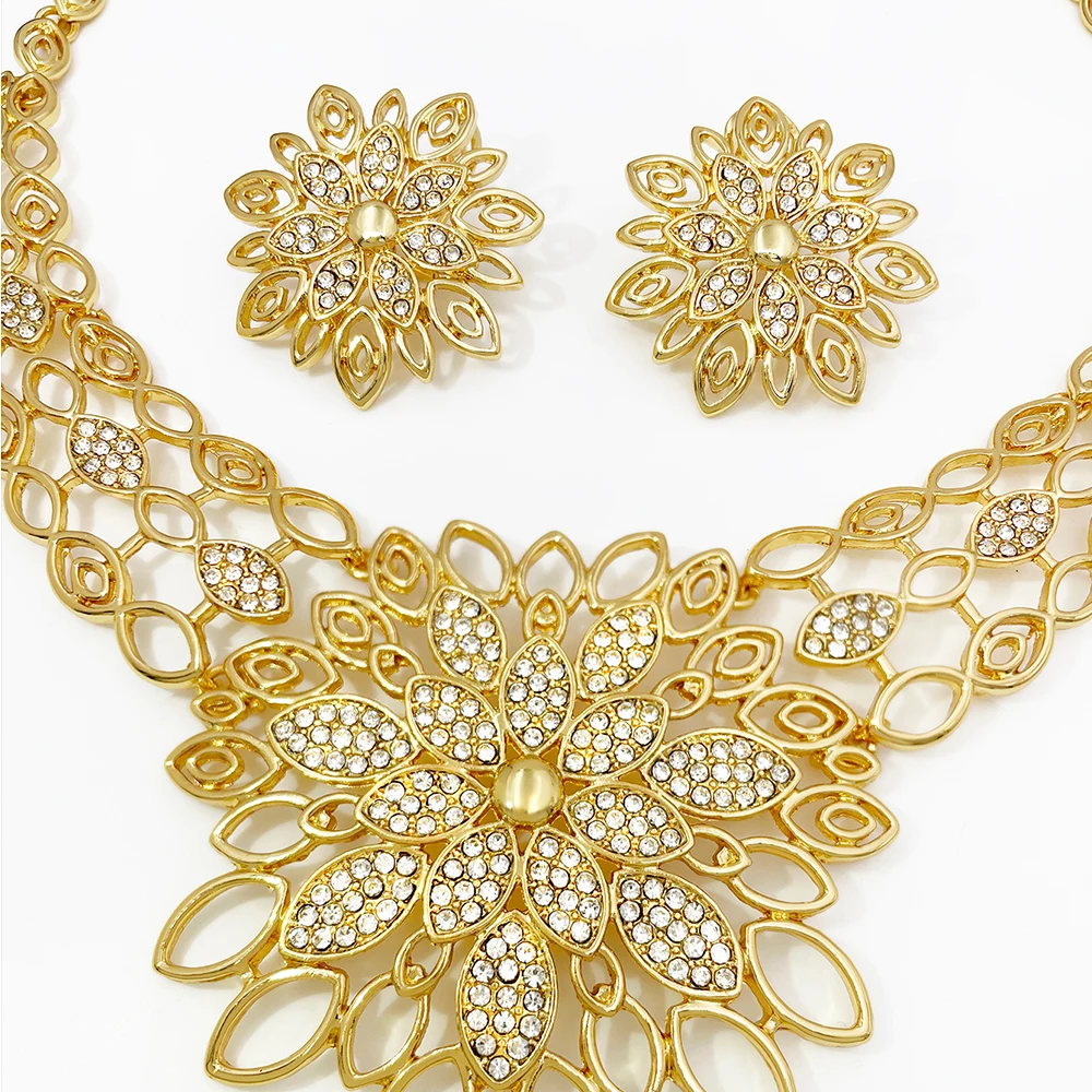 Thumbnail 4 - #14 Trending Statement Jewelry Sets Right Now
