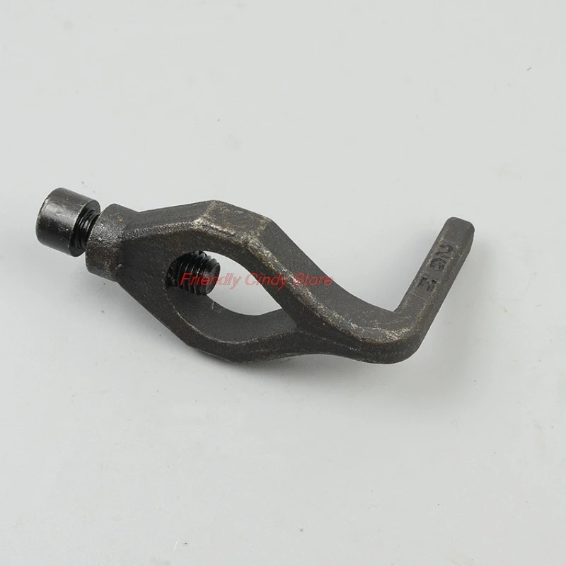 1pc Lathe Dog Vertical Handle Carbon Steel Driving Carrier for Grinding Machine Shaft Lathe Self-tightening Angle Heart Chuck