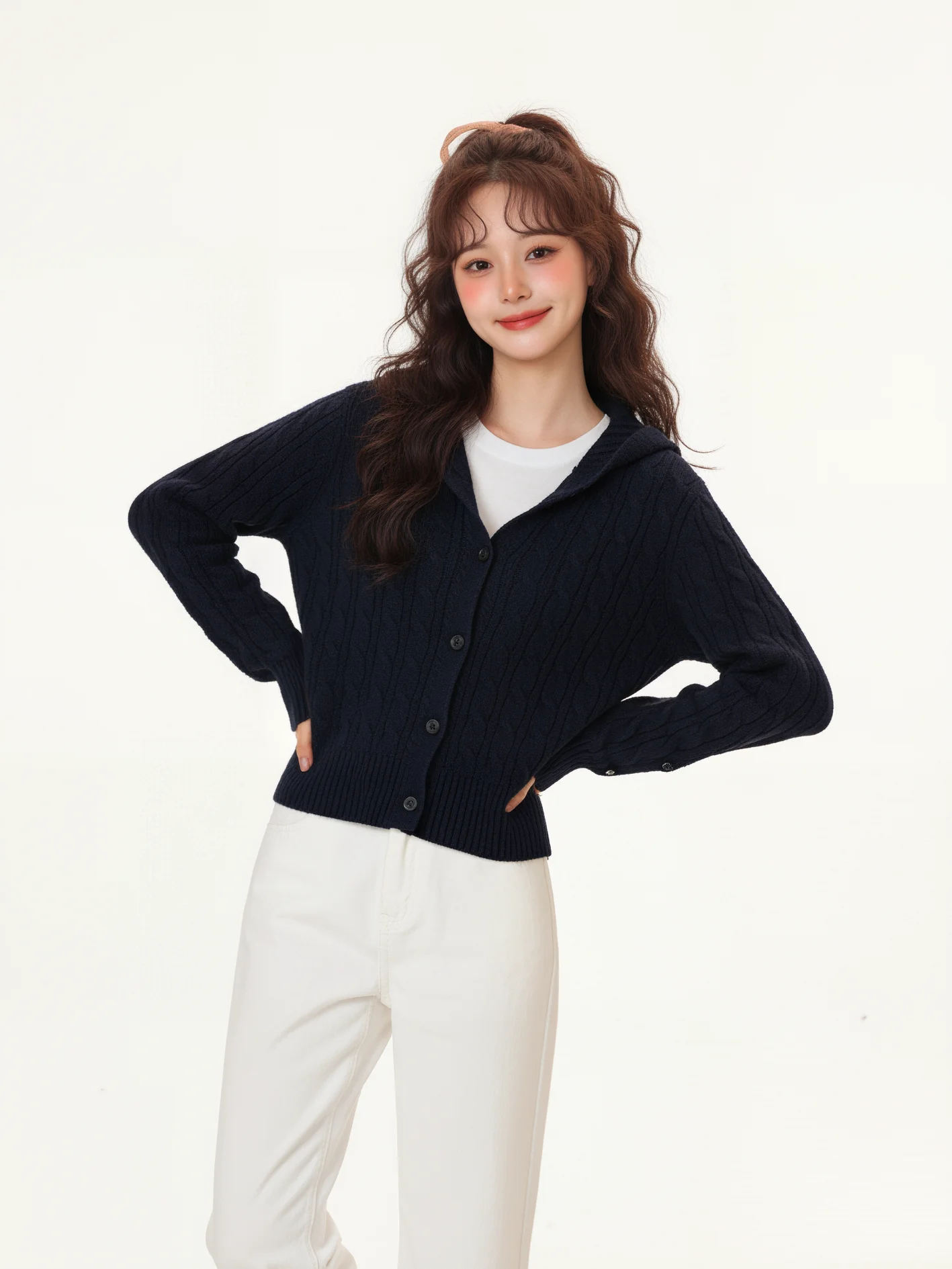 

Новый женский кардиган-пальто 2025 года: свободный крой, длинный рукав, с капюшоном, из мягкой полиэстеровой смеси, осенне-зимний, стройнящий силуэт