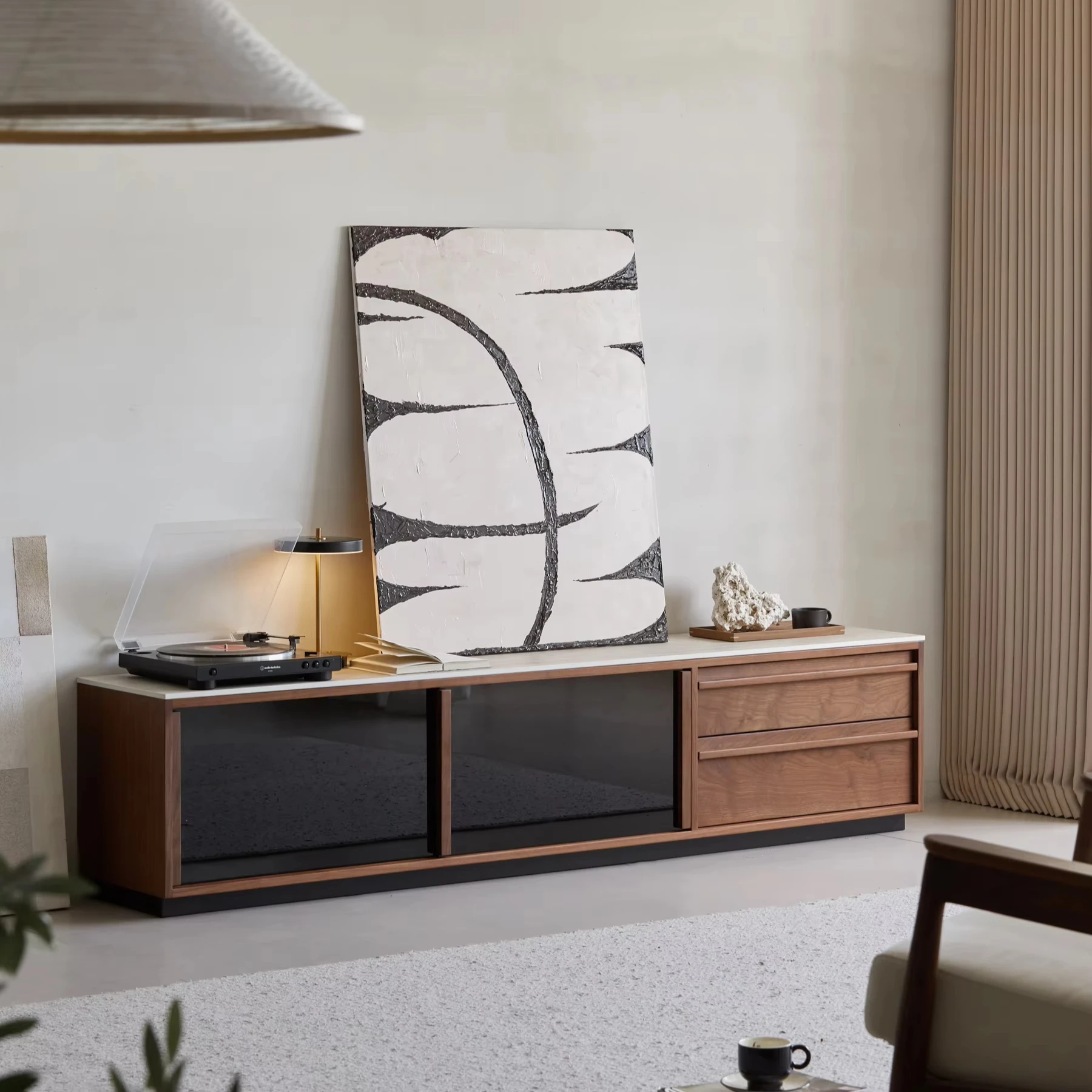 

Modern Furniture Solid Wood TV Cabinet Luxury TV Table for Living Room Black Walnut TV Stand