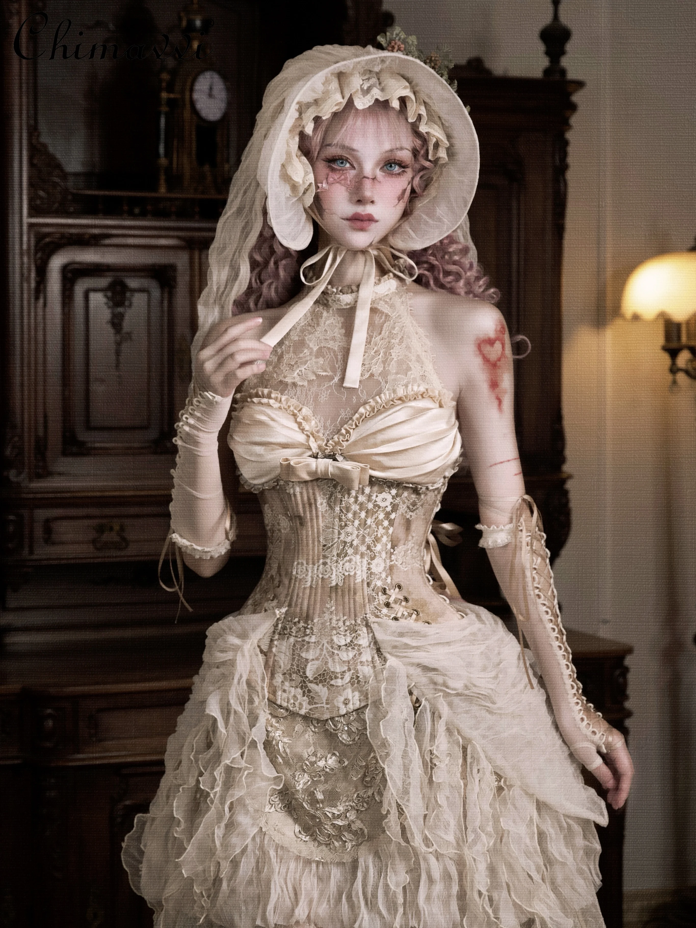 Original Gothic Princess Cos16 Fish Bone Acetic Acid Bra Top Heavy Lace Retro Sweet Girl Super Fairy Neck Top + Hand Sleeves