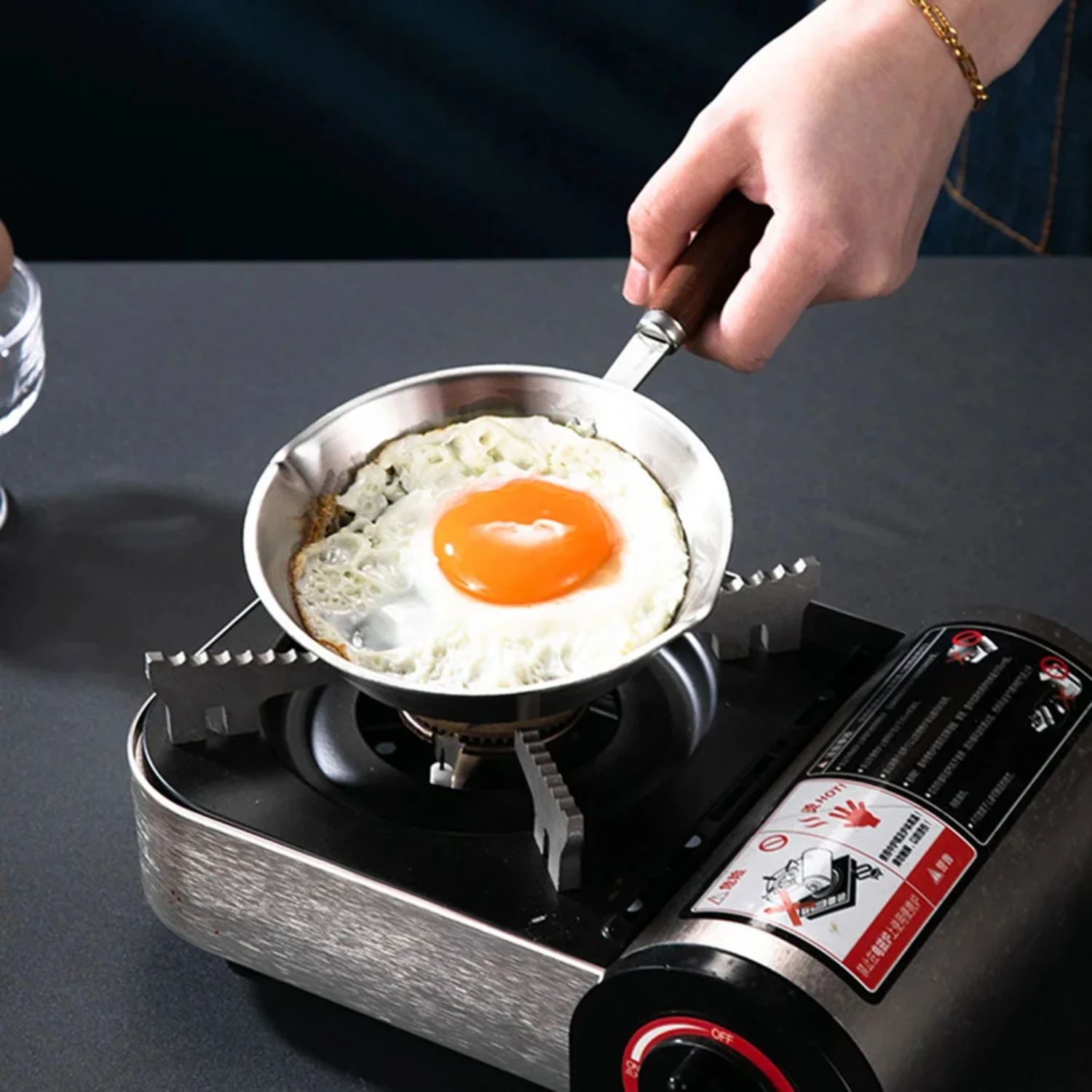 Elegant Stainless Steel Single Egg Frying Pan - Small & Nonstick Mini Pan for Eggs, Pastries - Stay Cool Handle - Compact Mini K