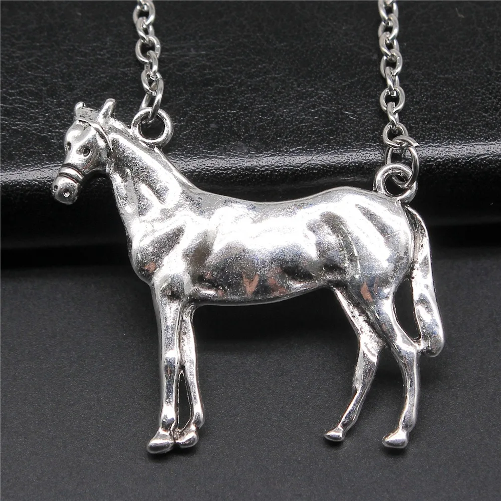 Dropshipping 2 Colors 41x41mm Steed Horse Pendant Necklace For Women Men Long Chain Necklace Jewelry Accessories