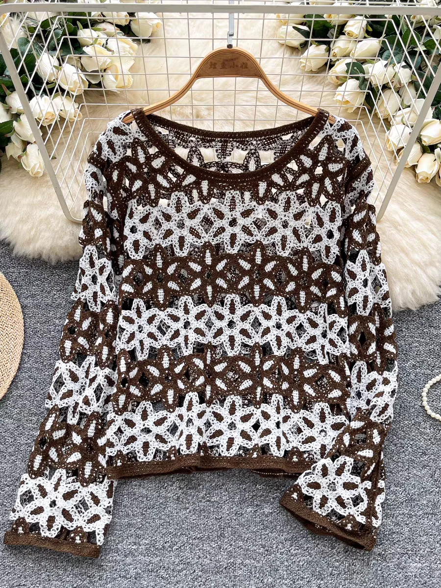 Age-Reducing Crochet Knit Top – Hollow Out Design, Loose Fit & Slimming Pullover, Casual Fall Blouse for Women, Trendy Versatile