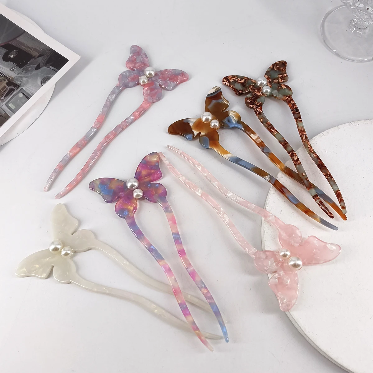 New Style Butterfly Pearl Acetate Hairpin Hair Sticks for Women Girls Vintage Sweet U-shaped Hair Clasp Updo Headdress