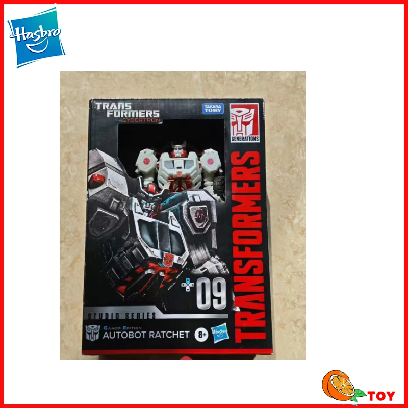 

In stock Hasbro Transformers Studio SeriesSSGE-09 Autobot Ratchet Model Robot Collection Action Figures Toys Gifts Hobby