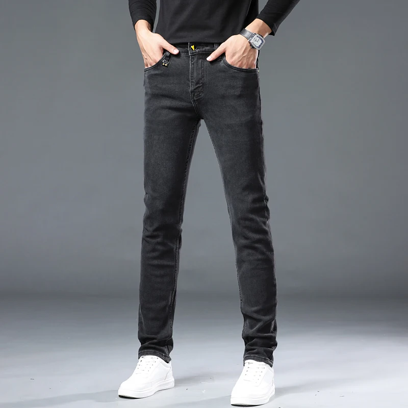 Jeans di alta qualità da uomo elastico sottile dritto autunno nuova versione coreana della tendenza dei pantaloni neri casual pantaloni da uomo