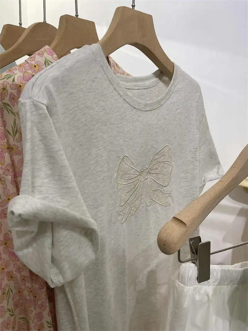 Femmes coréennes à manches courtes hauts col rond nœud broderie dentelle été T-shirt décontracté mode ample femme coton t-shirts