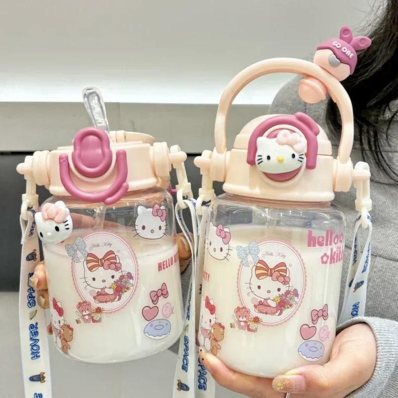 700Ml Sanrio Hello Kitty Water Bottle Straw Water Cup Gym Large Capacity Anime Kuromi Cinnamoroll Cartoon Children Cup Gift