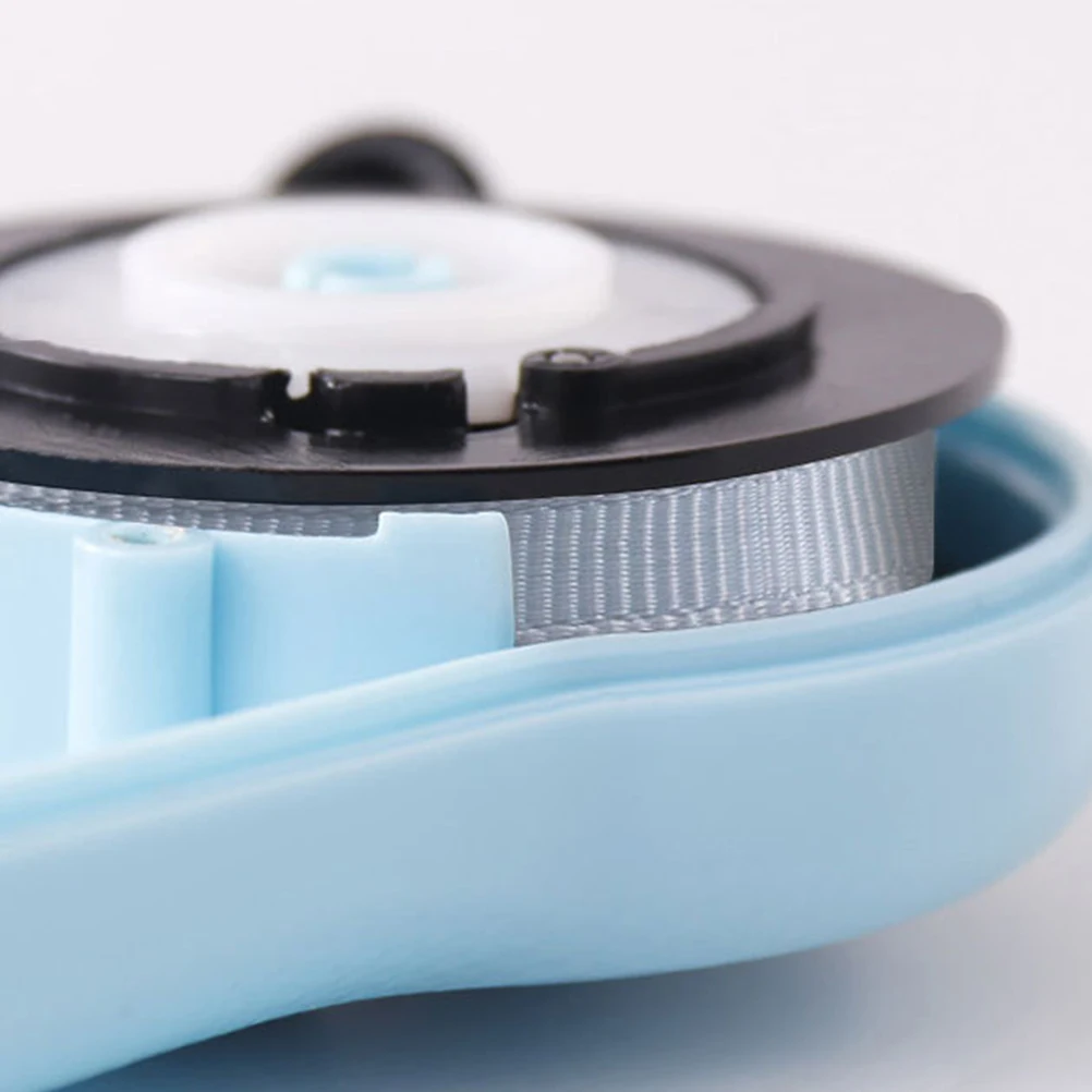 

Retractable Pet Leash for Small Dogs Compact Lightweight Wear Resistant Outdoor Walking Dog Traction Rope Nylon