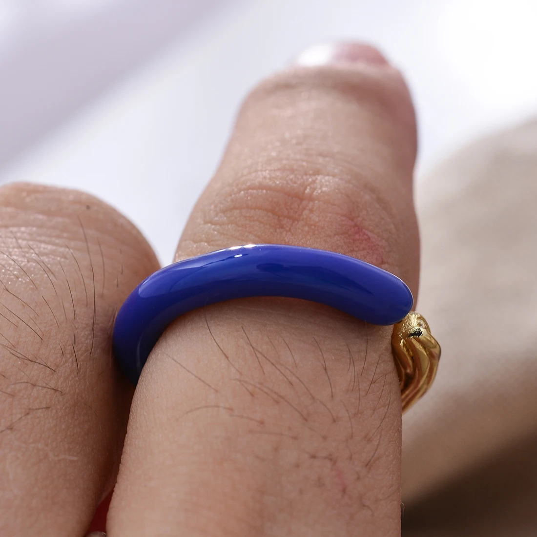 2023 New Arrival Elegant Blue Drop Glaze Double Color Female Finger Ring Jewelry For Women Christmas Gifts