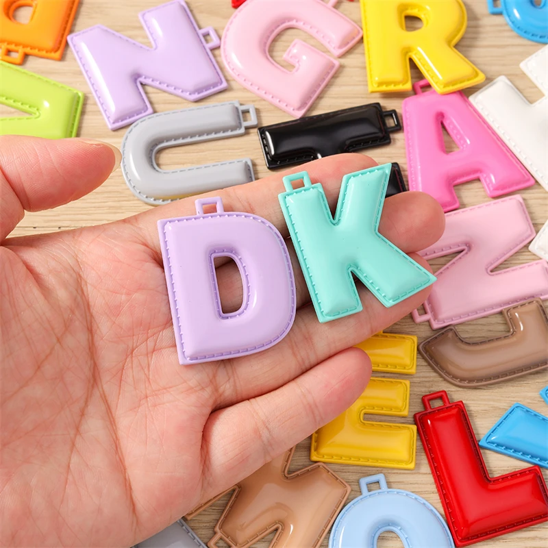 5 Stück niedliche, farbenfrohe Buchstabenanhänger (A-Z) für die Schmuckherstellung, Ohrringe, Halsketten, Armbänder, DIY-Bastelbedarf – Detail 3