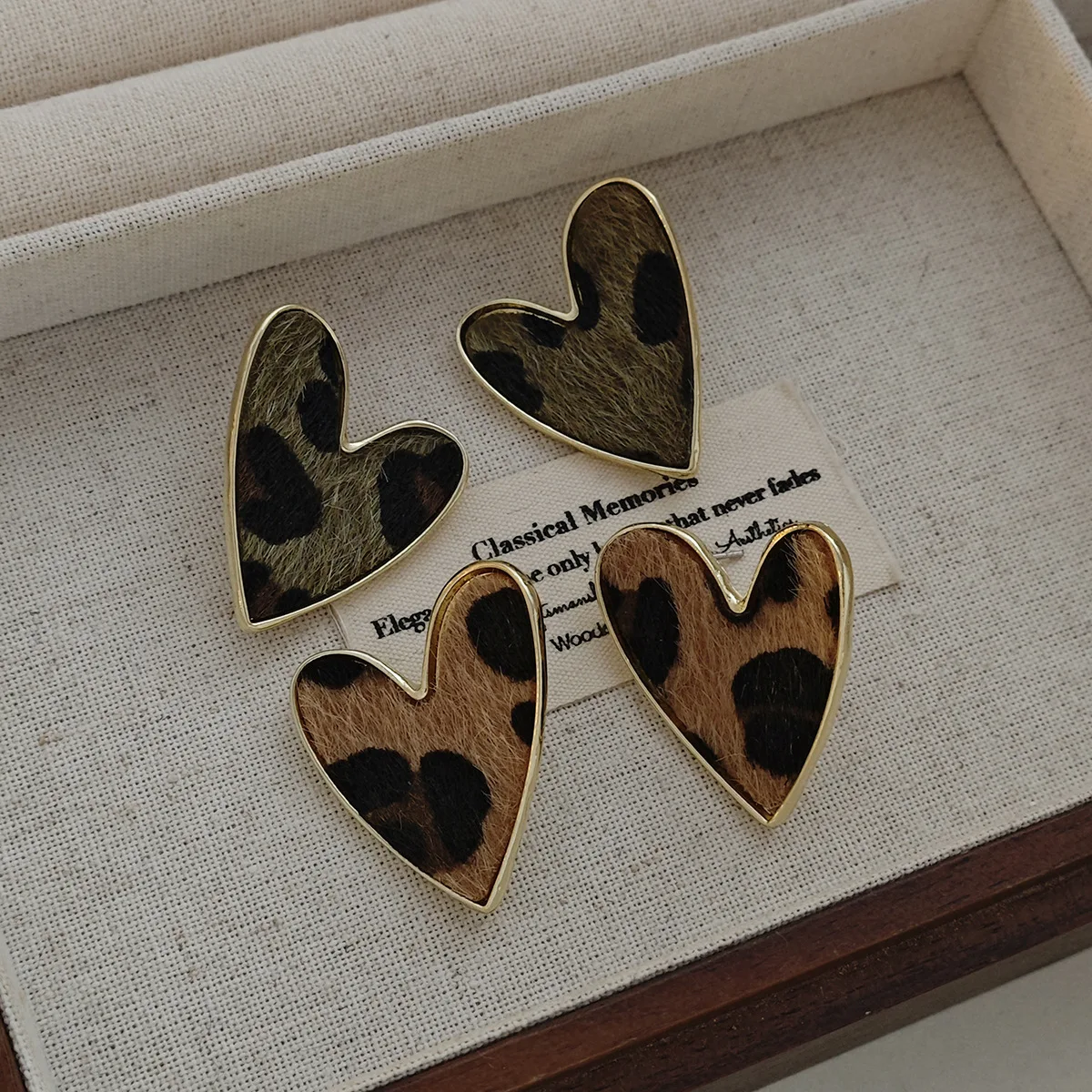 

Silver Needle Leopard Print Love Leopard Print Stud Earrings Female Retro Maillard Design Sense Fashion Jewelry Gothic Luxury