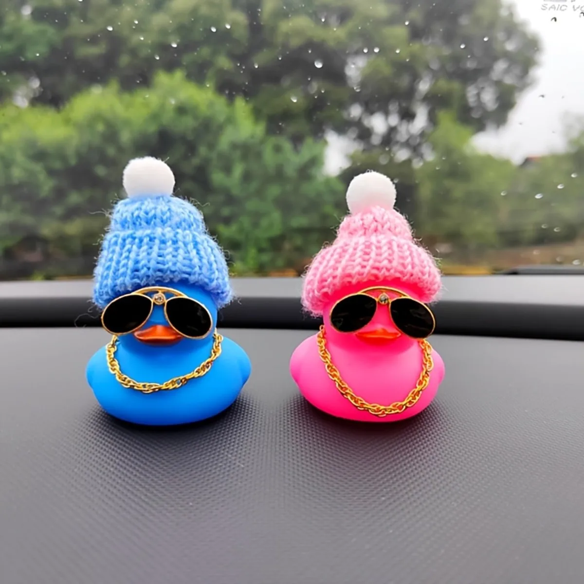 2pcs cute blue and pink decorated duck car ornaments, dashboard decorations, holiday gifts