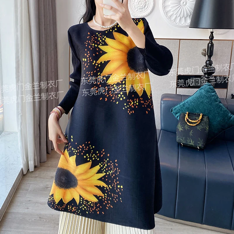 2024 Summer Mid length pleated top for women, loose and personalized, niche printed T-shirt, comfortable and casual