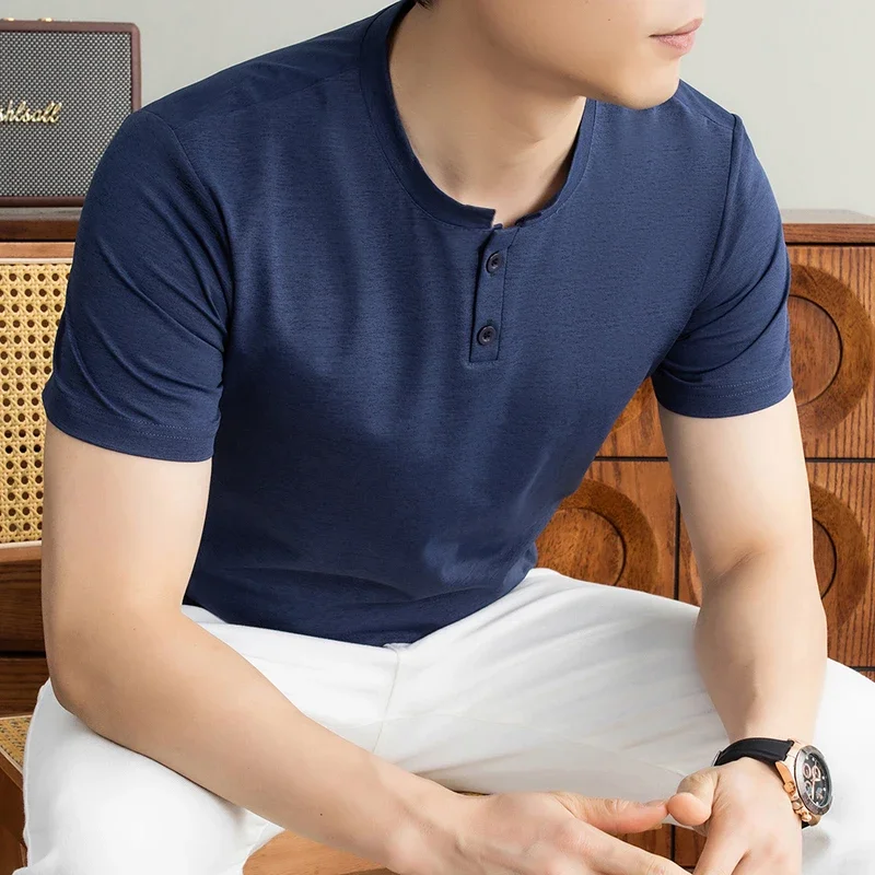 Premium-Soft-Strick-T-Shirt für Herren, Henley-Stil mit zwei Knöpfen, geteiltem Kragen, elastisch, knitterfrei, Büro, Freizeit, Kurzarm, Alltags-Oberteil