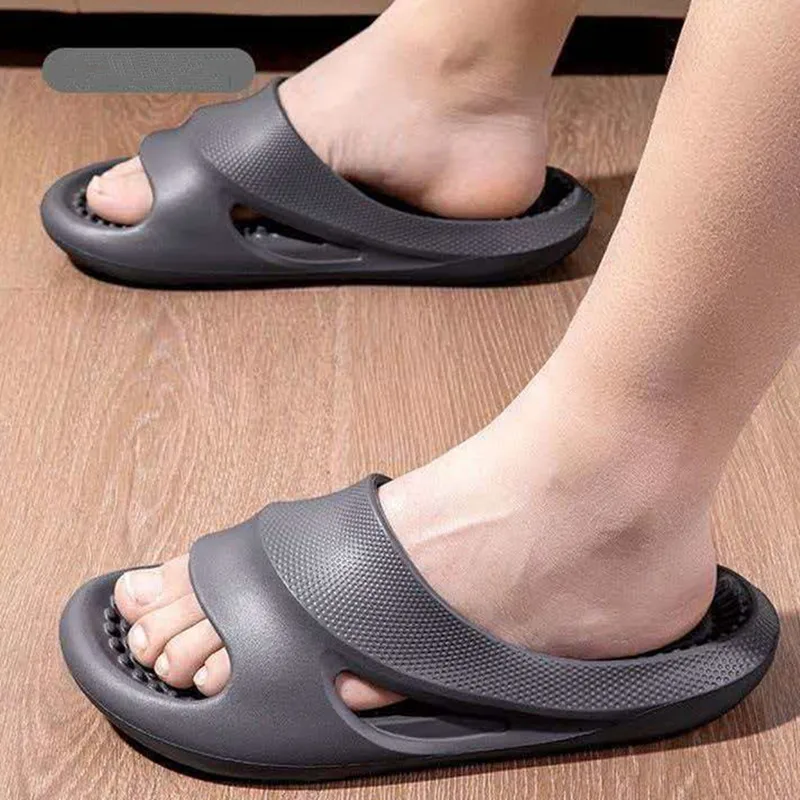 

Summer Beach Slippers Men's Fashion Breathable Sandals home Indoor and Outdoor Sandals Men Plus Size 48 49 50 51 52