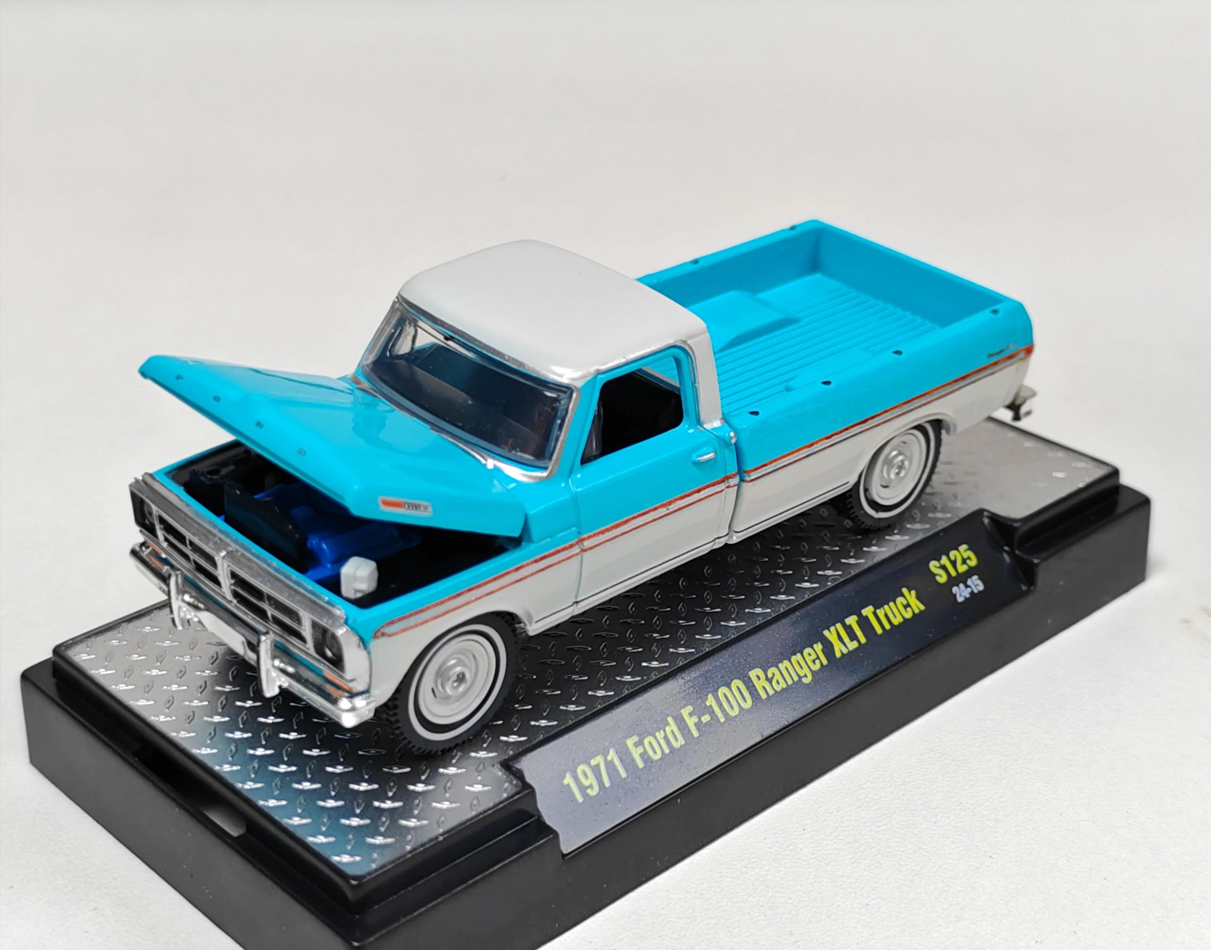 M2 Machines 1/64 1971 Ford F-100 ranger XLT Truck pickup S125 Die-cast Alloy Car Model Collection Gift Toy