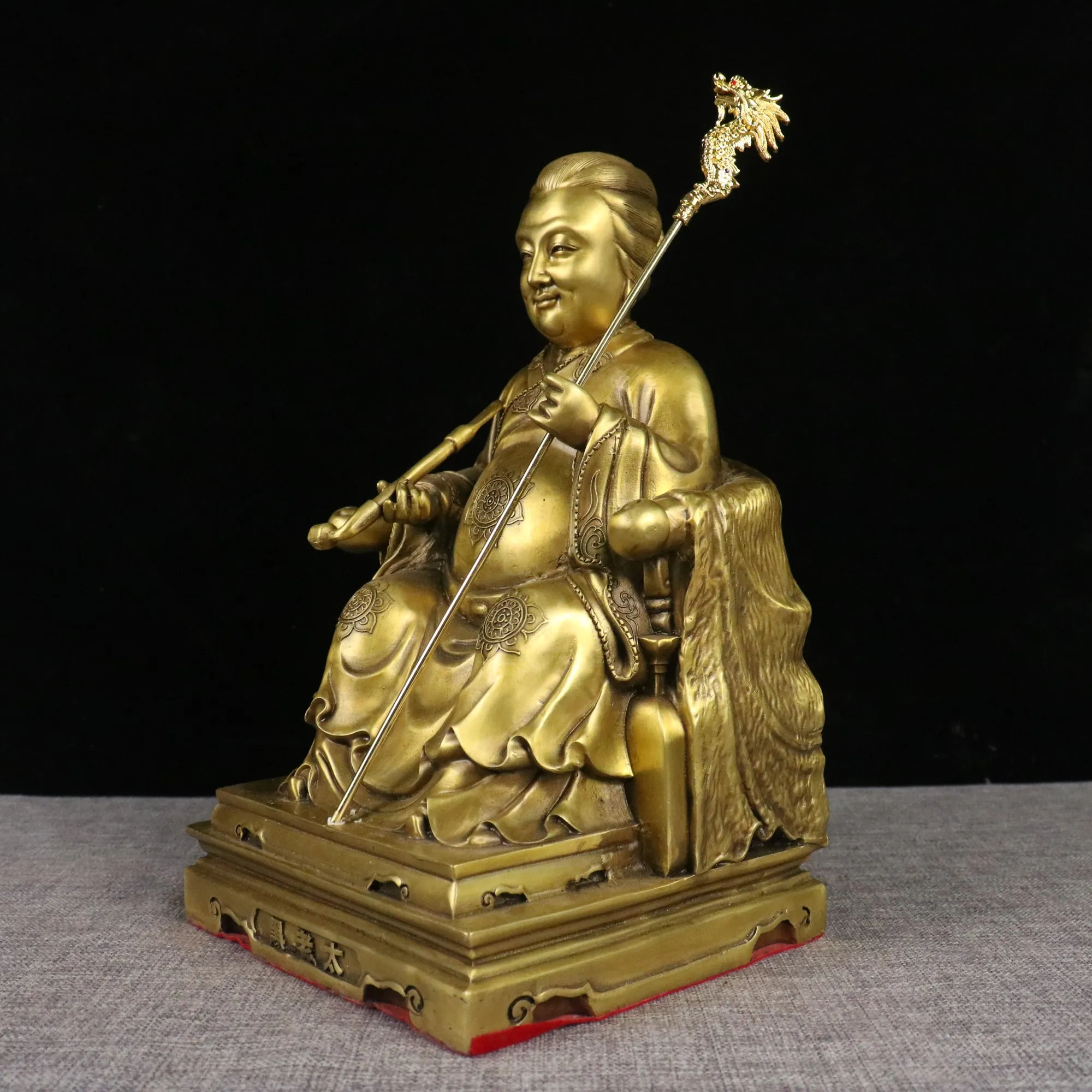 Pure Copper Old Mother Sitting Statue To Bless The Family Safe Offering Ornament