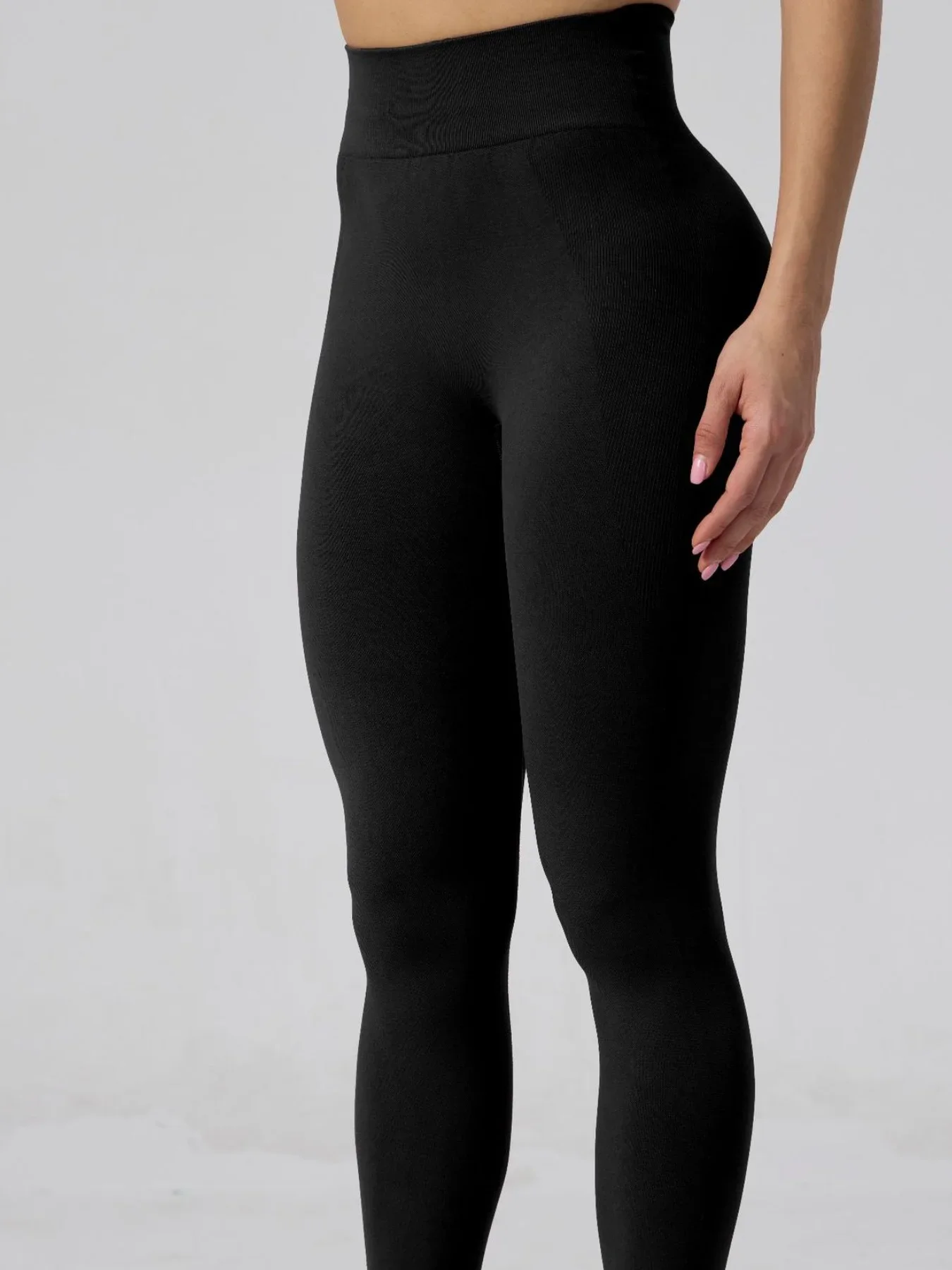 1 seamless yoga suit women's sports pants hip lifting pants fitness and body shaping pants versatile and good-looking