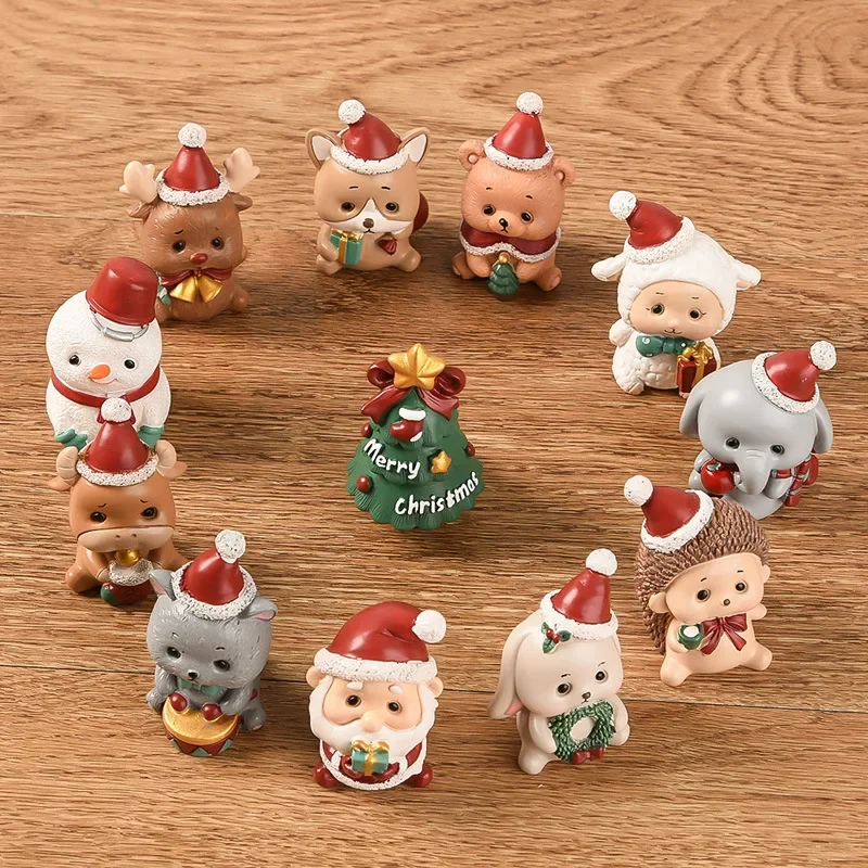 Christmas Resin Family Small Animal Ornaments Creative & Cute Car Home Decoration Mini Christmas Tree Old Man Christmas Gift