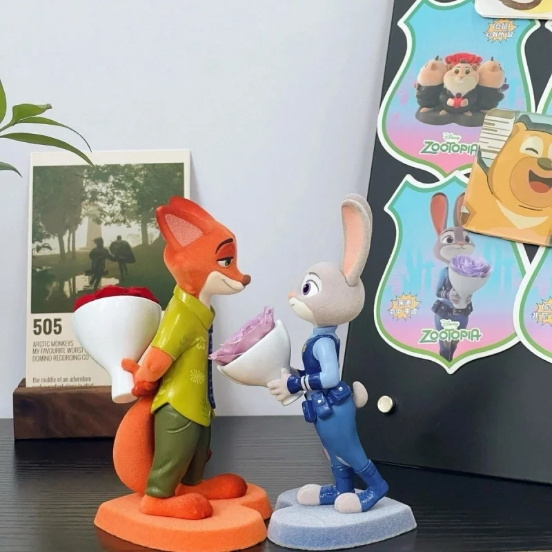 

Горячая оригинальная серия Disney Flower Zootopia Tide Play слепая коробка Джуди Хоппс Ник Уайльд милый орнамент Коллекционная игрушка подарок на день рождения