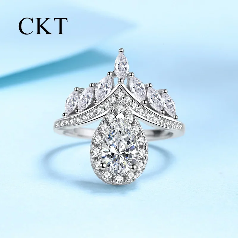 

18K White Gold Sparkling 1Carat Moissanite Rings for Women Platinum Pt950 Luxury Princess Wedding Diamond Ring Fine Jewelry Gift