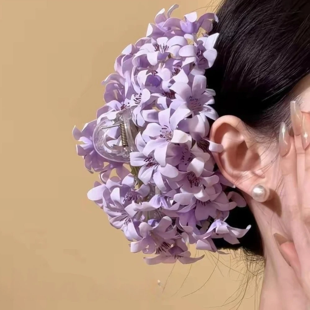 New Flower Hair Claw for Women Luxury Elegant Shark Clip Floral Headpiece Back of Head Hair Clips Korean Hair Accessories