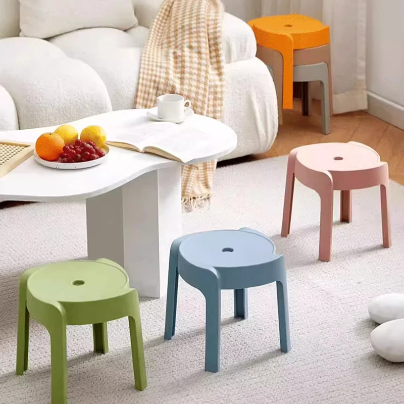 مقعد بلاستيكي سميك غير قابل للانزلاق للحمام، مسند دائري آمن وقابل للتكديس للبالغين والأطفال للاستخدام الداخلي والخارجي