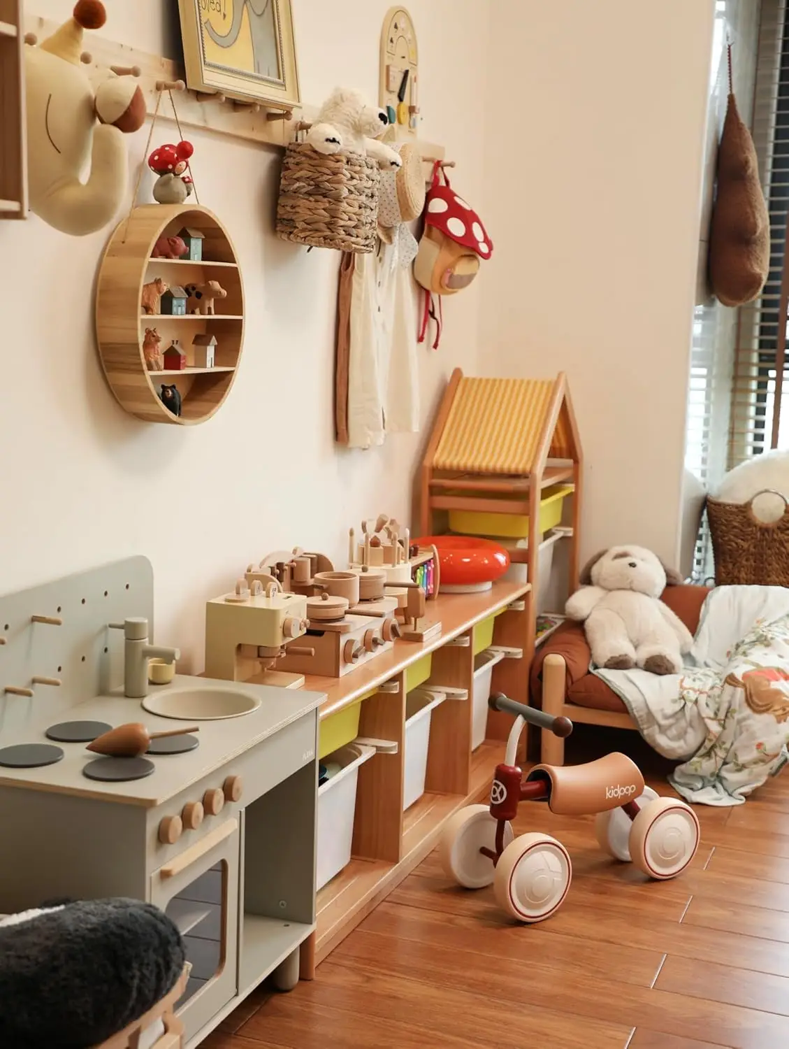 Vélo d'équilibre pour bébé de 1 an, jouets pour enfants en bas âge, cadeau de premier anniversaire, premier vélo pour tout-petits (rouge)